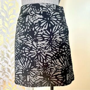 Rip Skirt Floral Black and Gray Velcro Water Skirt SZ.S
